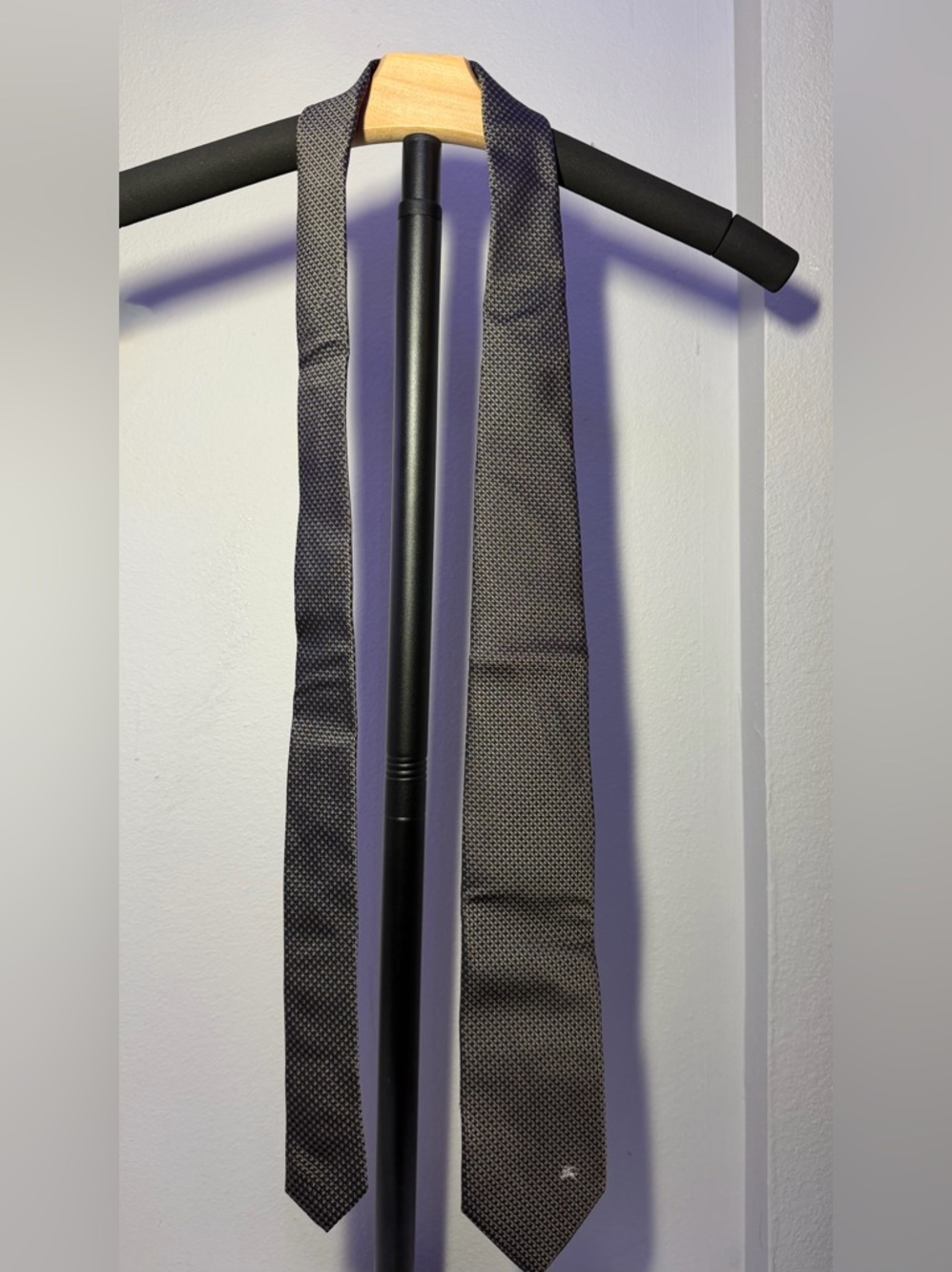 Burberry Black Label Men's Silk Tie (EUC) - Picture 12 of 14